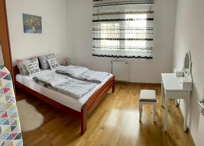 Paris Apartment -Free Private Parking